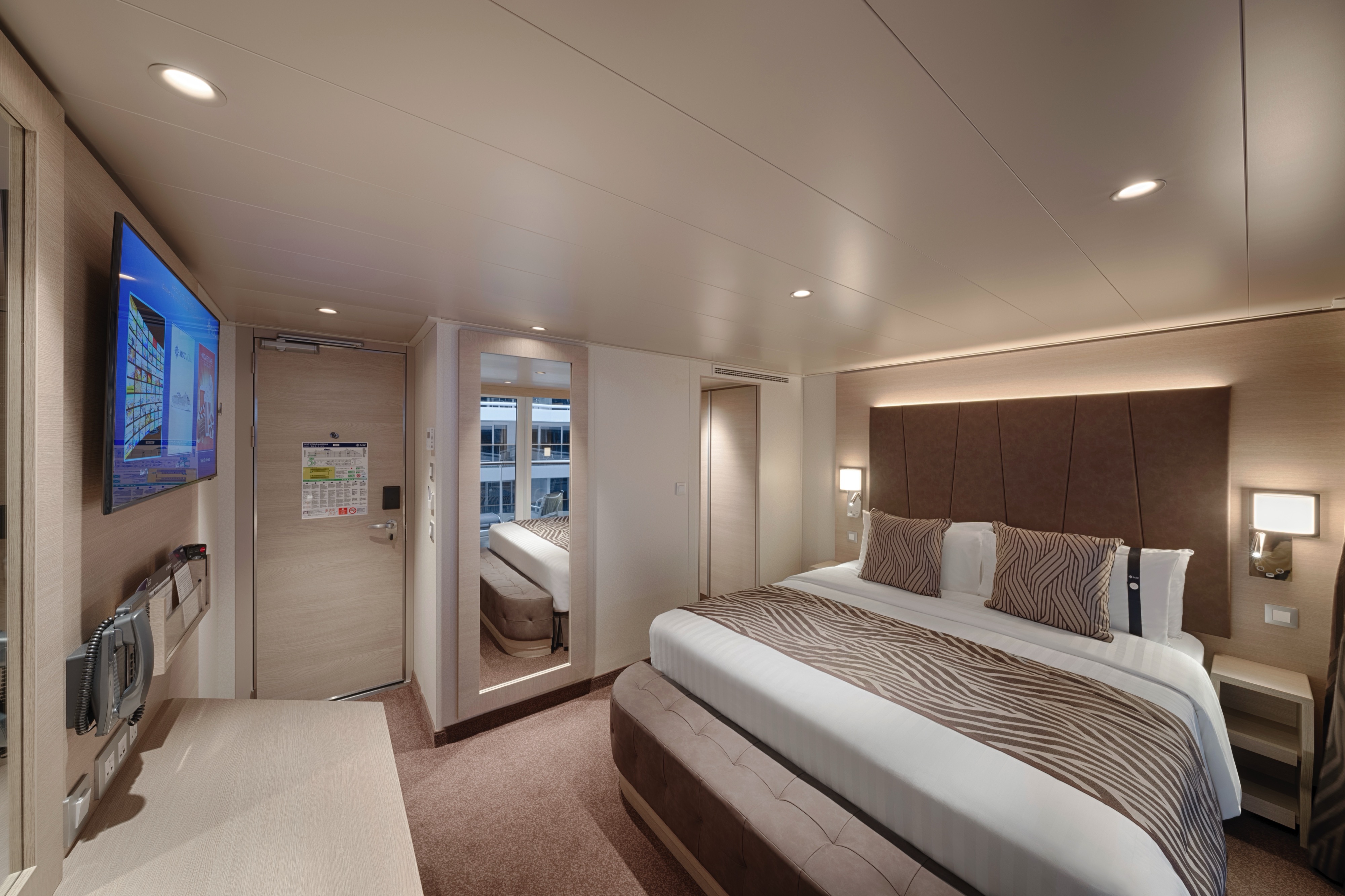 Deluxe Balcony with Promenade View