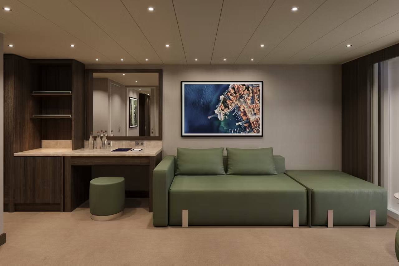 Yacht Club Executive and Family Suite with Balcony Suite