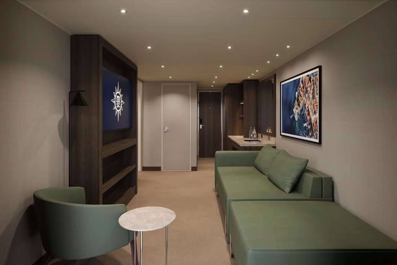 Yacht Club Executive and Family Suite with Balcony Suite